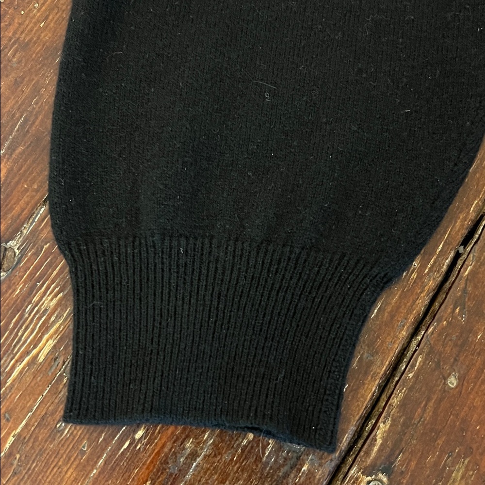 RECORD 100% Cashmere Black Mock Neck Sweater - Picture 9 of 9